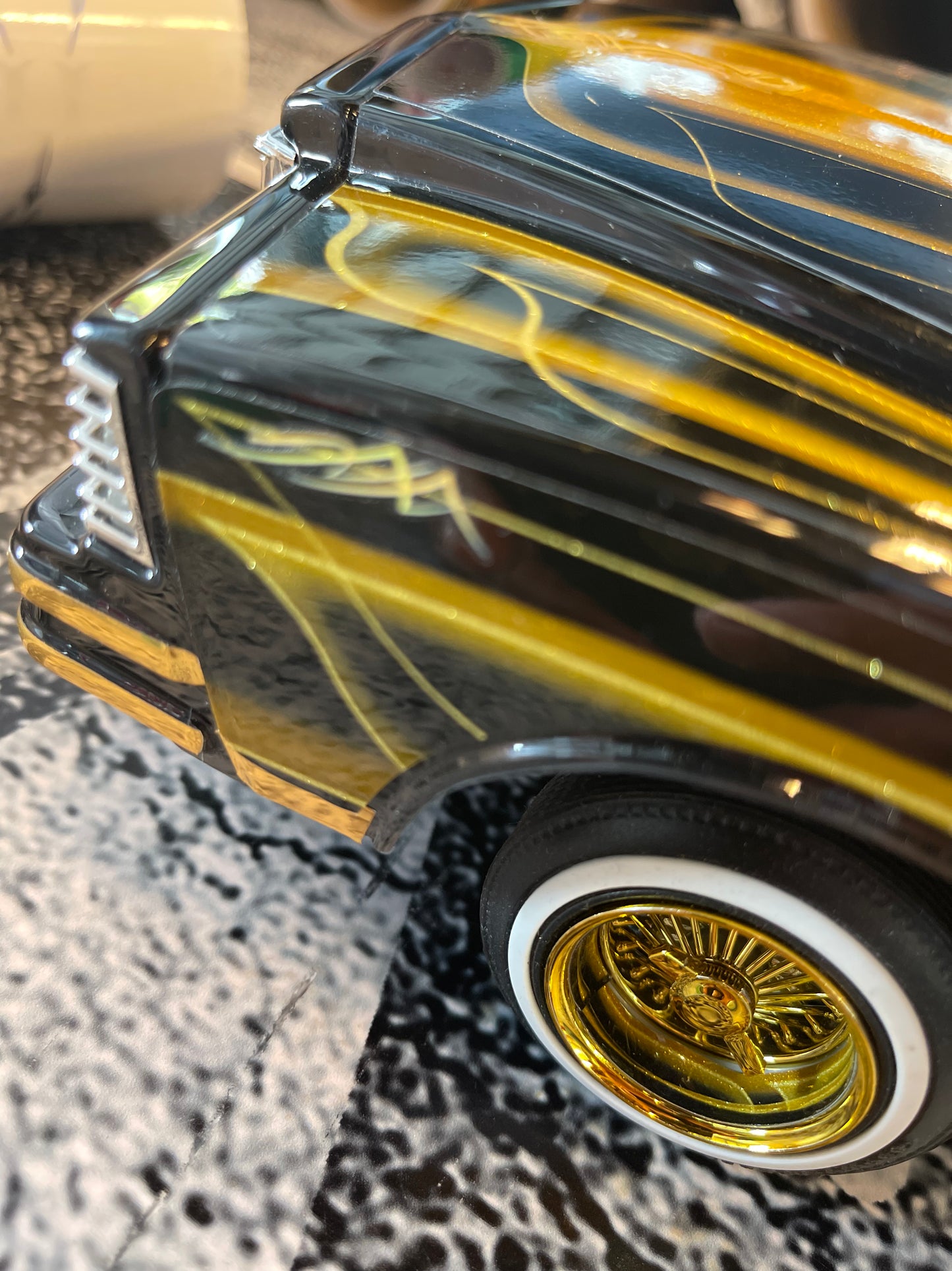 Permanent Pin stripe scrolls